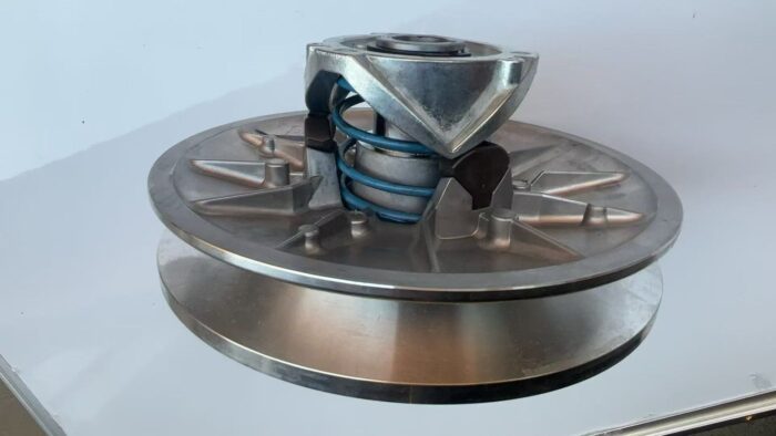Club Car Precedent Driven Clutch Assembly – EX40 Engine (Genuine) - Image 7