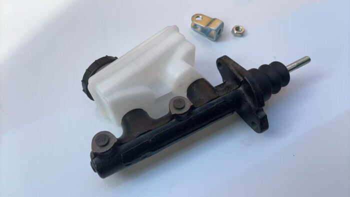 Toro Master Cylinder 104-6782 - Image 6