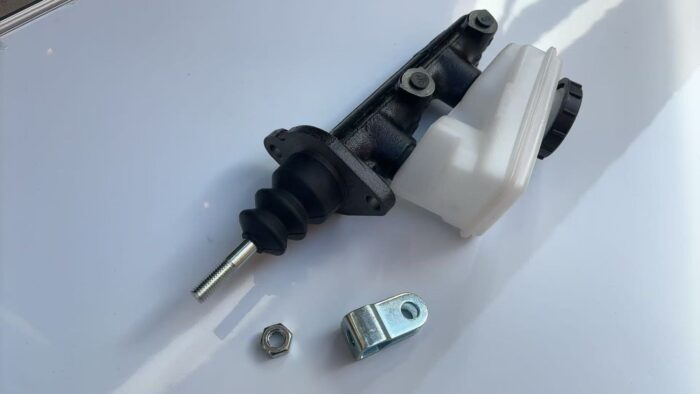 Toro Master Cylinder 104-6782 - Image 4