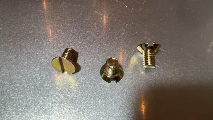 Toro Bedknife Screw 57-4910 - Image 2