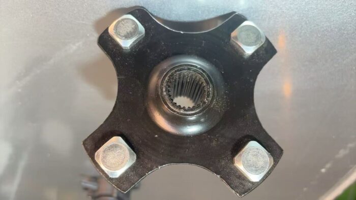 EZGO RXV Rear Hub 615604 - Image 4