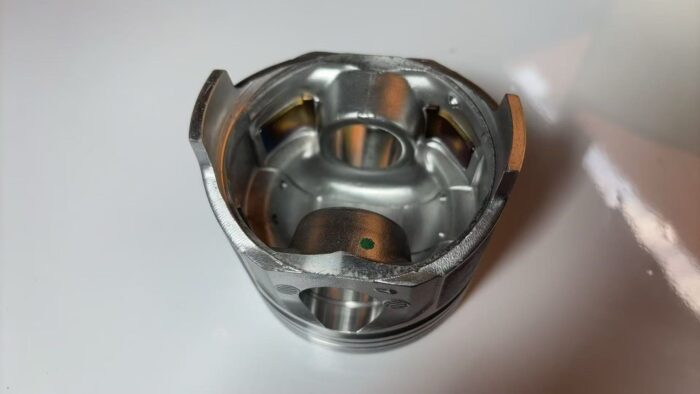 Kubota D1105T Piston - Image 6