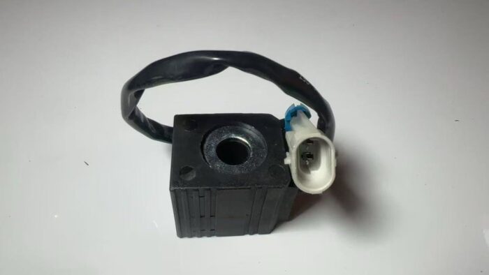 John Deere Valve Solenoid TCA14065 - Image 4