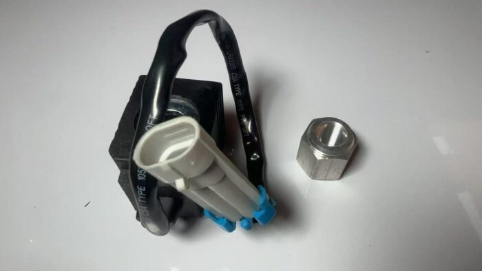 John Deere Valve Solenoid TCA14065 - Image 2