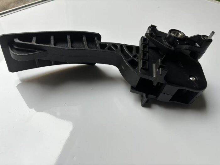 Club Car Accelerator Pedal Assembly 102595502 - Image 2