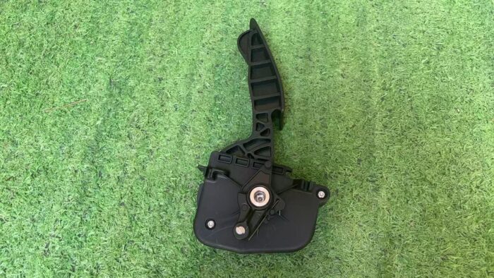 Club Car Accelerator Pedal Assembly 102595502,102596301 - Image 3