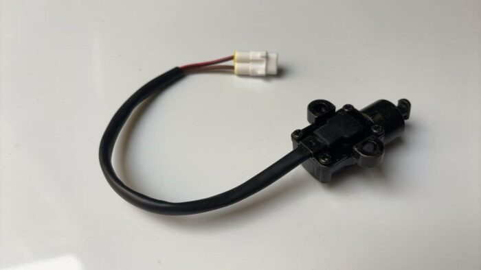 Yamaha Stop Switch JF7-82817-22 - Image 3