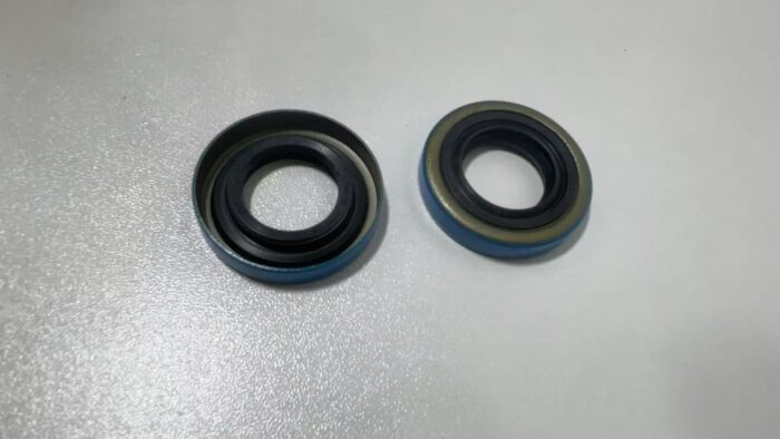 John Deere Seal MT739 - Image 2