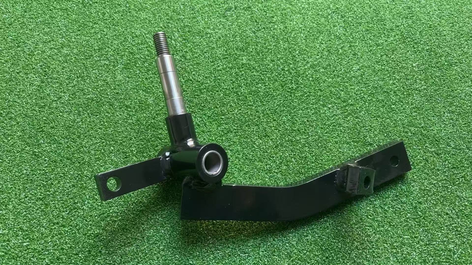 Club Car DS Assembly, Spindle, Passenger-Side 102354101