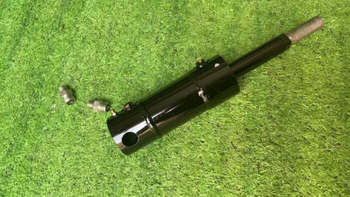 John Deere Lift Arm Hydraulic Cylinder AUC19772