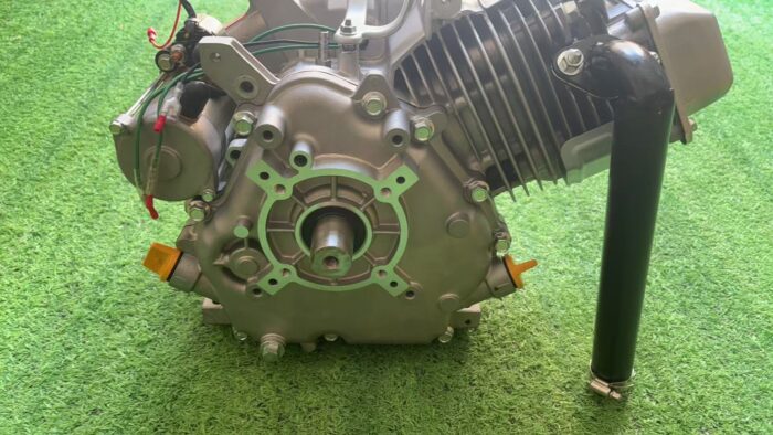 JD 1200A Engine - Image 5