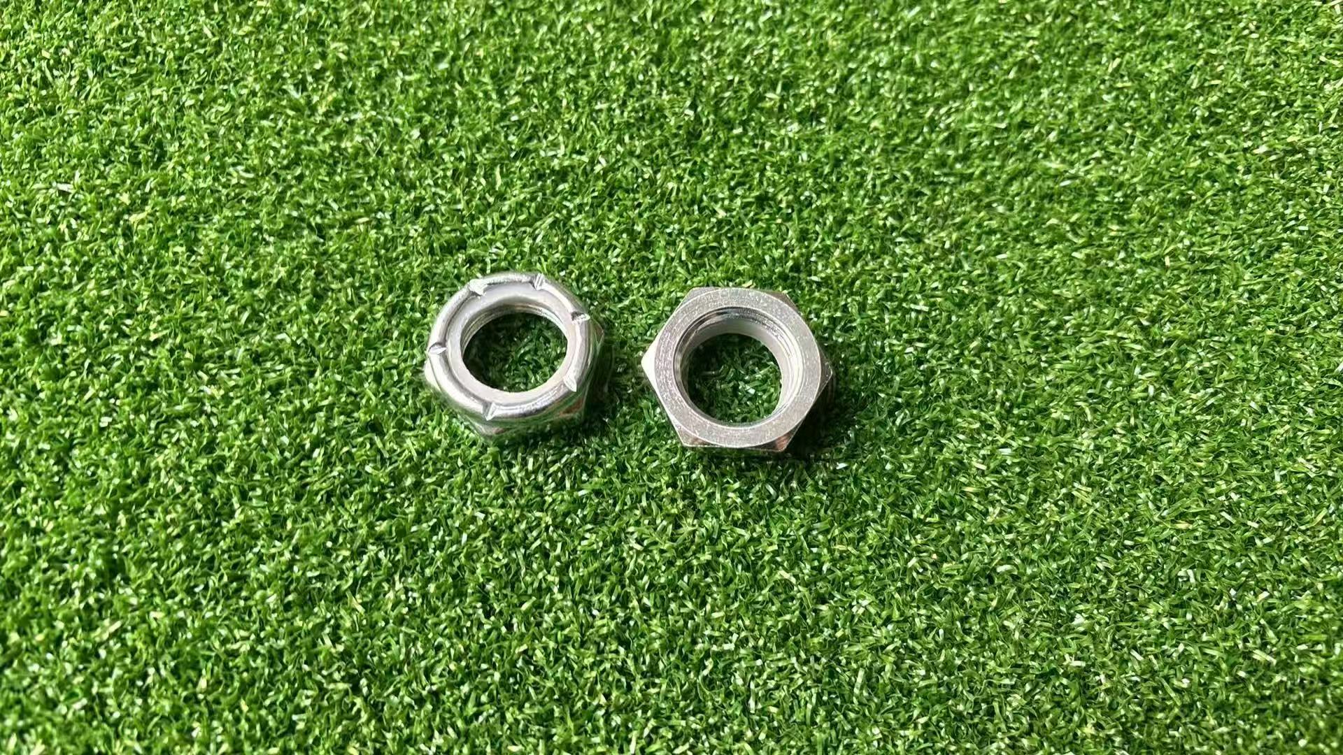 John Deere Lock Nut N101345 - Image 2