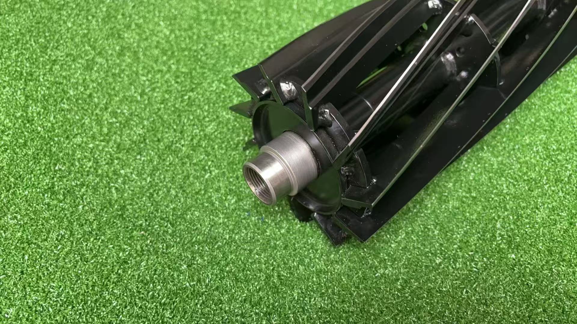 Toro Reel - 11 Blade w/Bearings and Seals 137-8512 - Image 3