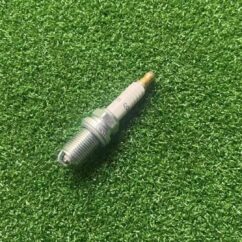 Briggs & Stratton Spark Plug 496018