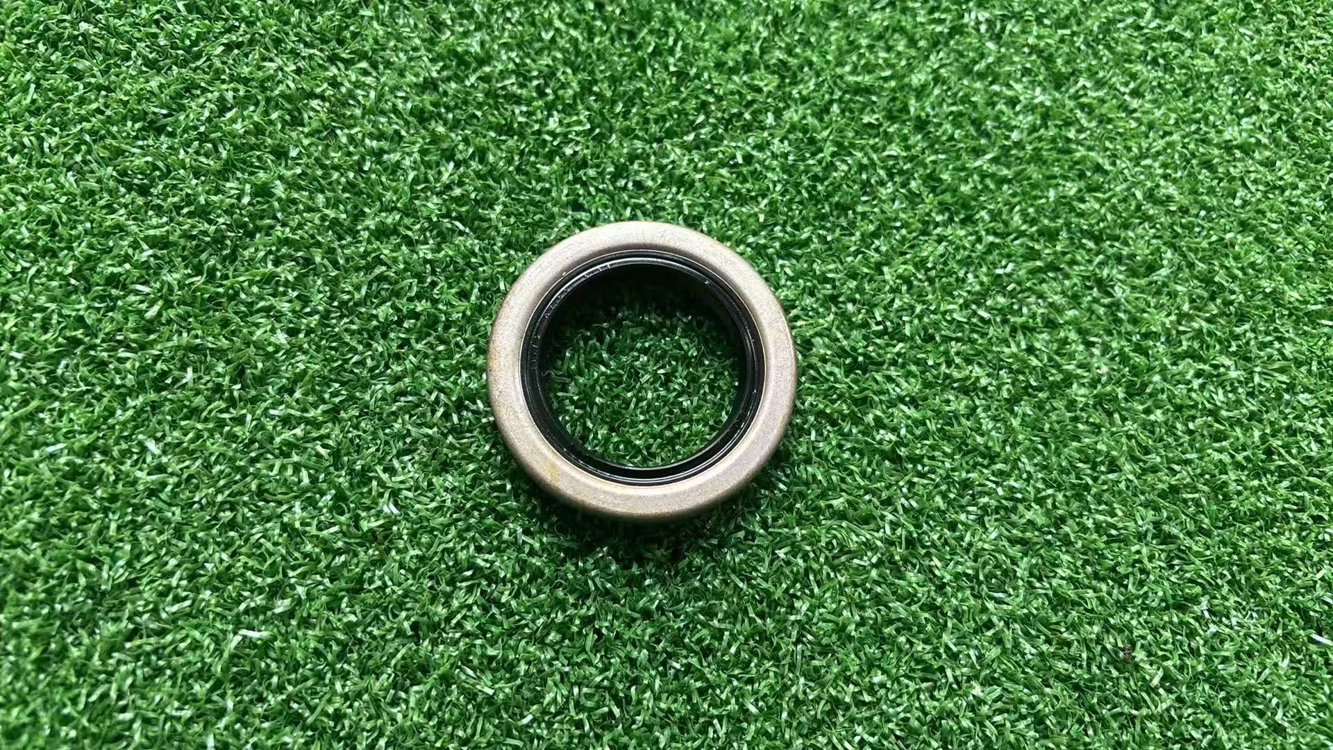 John Deere Seal - Oil ET15755