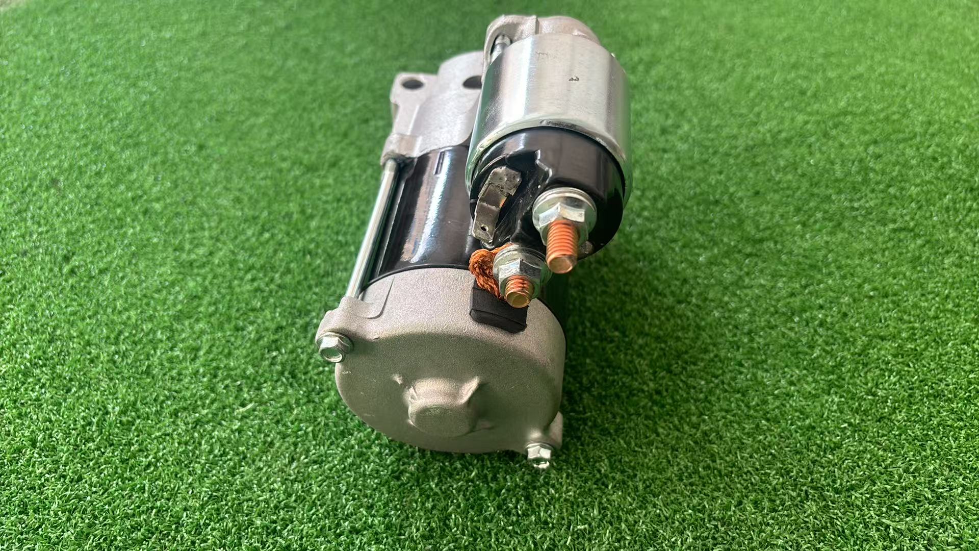 John Deere Starter Motor AUC20911 - Image 3